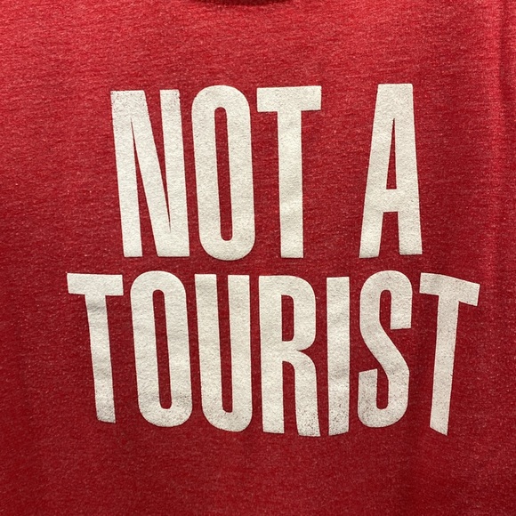 🚨2 for $25 not a tourist tank - Picture 2 of 4